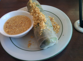 Le Petit Cambodge food
