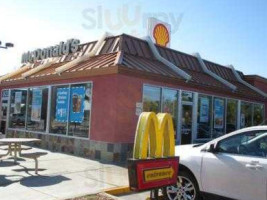 Mcdonald's outside