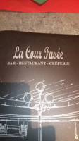 La Cour Pavée food