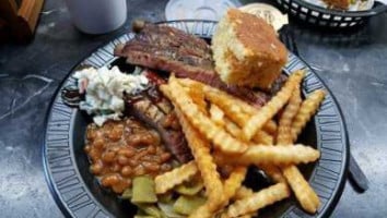 Smokin’ Jim's House Of B-q food