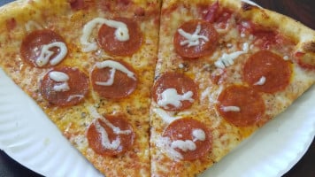 Sapore's Pizza food