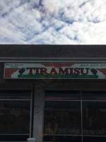 Cafe Tiramisu food