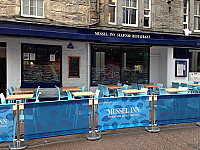 Mussel Inn inside
