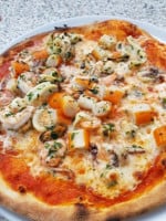 Gelateria-Pizzeria la Veneziana food