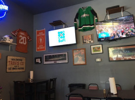 Southern's Pizza Sports Pub inside