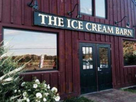 The Ice Cream Barn outside