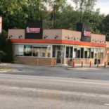 Dunkin' Exterior
