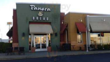 Panera Bread outside