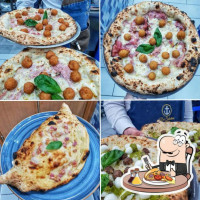 Pizzeria Friggitoria 'da Salvatore ' Di Emanuele Marigliano food
