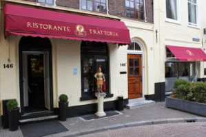 Pizzeria Trattoria Impero Romano Den Haag outside