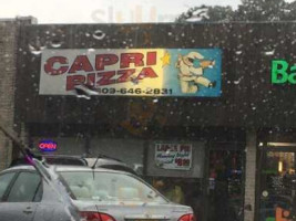 Capri Pizza Grill outside