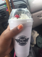 STEAK 'N SHAKE food