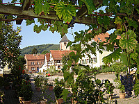 Wirtshaus Gästehaus Zum Salztrippler outside