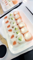100 Sushi Co. food
