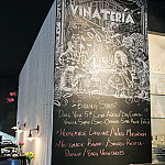 Vinateria inside