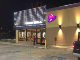 Taco Bell outside