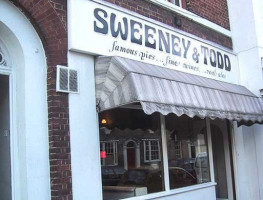 Sweeney Todd Pie Shop outside
