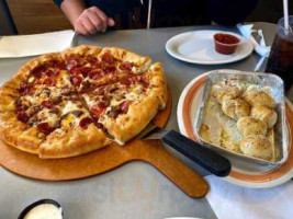 Pizza Hut food