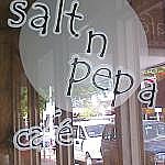 Salt n Pepa Cafe outside