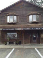 Common Grounds Cafe outside