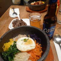 Bibimbap food