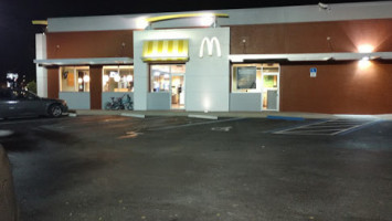 Mcdonald's outside