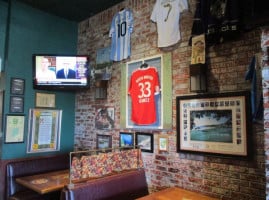 Mulledy's Sports Pub and Grill inside