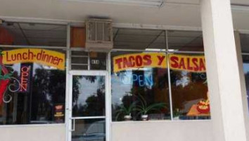 Tacos Y Salsas outside