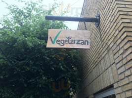 Vegetarzan food