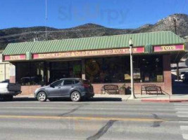 Economy Drug And Soda Fountain outside