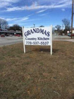 Grandma's Country Kitchen food