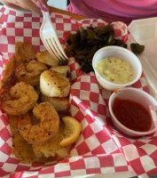 Santee Seafood Bistro And Fresh Market food
