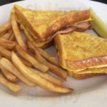 Ivana's Cafe Comida