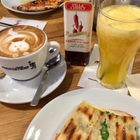 Caffe Baffetti food