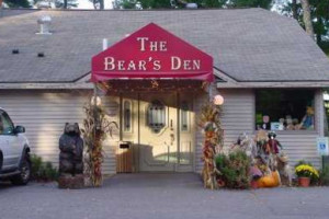 The Bear's Den food