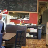 Bubbie's Dentro