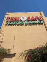 Teri Cafe outside