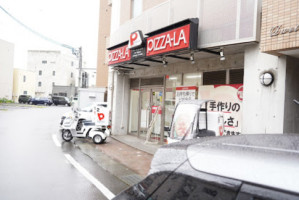 Pizza-la Nagano Higashiguchi outside
