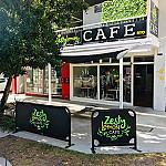 Zesty Lemon Cafe outside