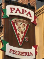 Papa V's Pizzeria inside