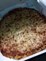 Tubby's Pizza food