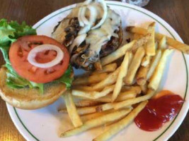 Old Faithful Inn Dining Room food