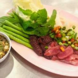 แต๋วจิ้มจุ่ม Comida