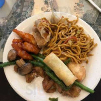 Peking Chinese Super Buffet food