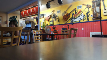 Taqueria Los Compadres Grill. inside