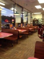 Huddle House inside