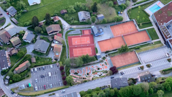 Club House-tennis Saint-gervais outside