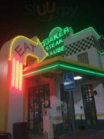 Quaker Steak Lube food