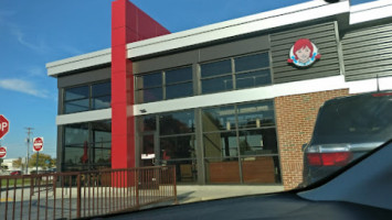 Wendy's outside