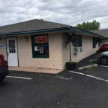 Cilantro's Exterior